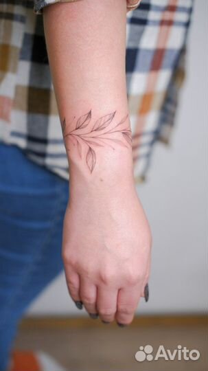 Модель на тату