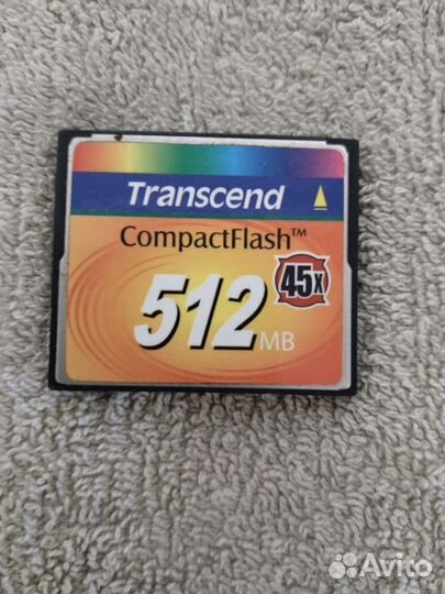 Зеркальный фотоаппарат canon20 b