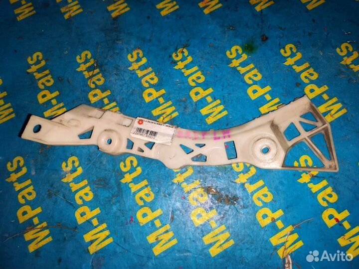 Крепление бампера заднее левое Mazda Axela BK5P