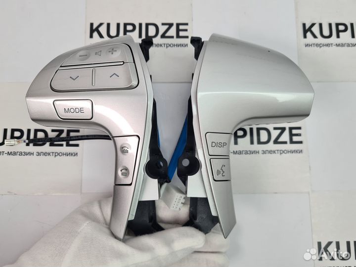 Кнопки руля Hilux Vigo Corolla Camry Highlander