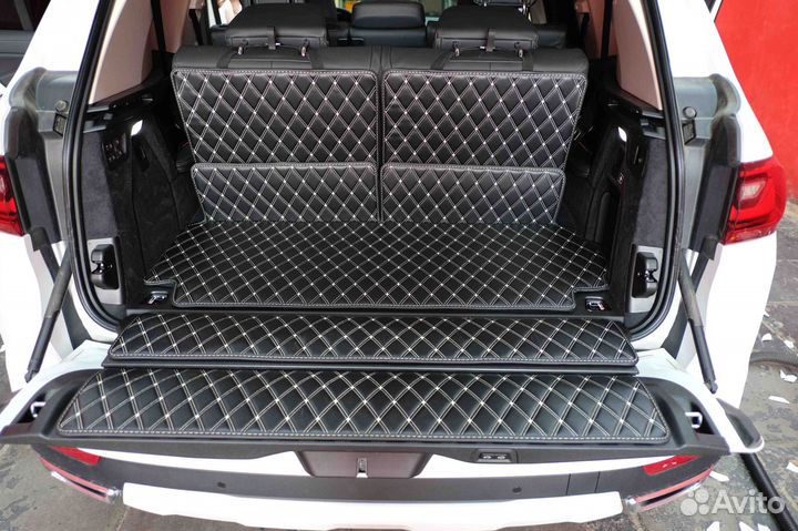 3D коврики в багажник BMW X7 2021