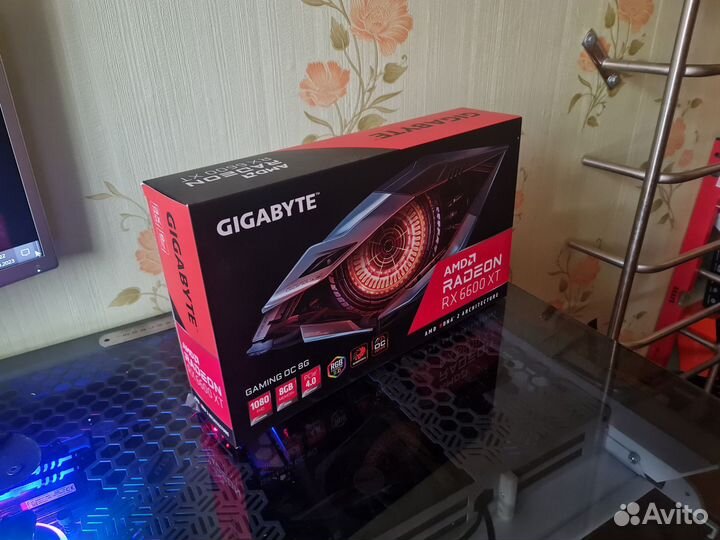 RX 6600XT samsung с коробкой