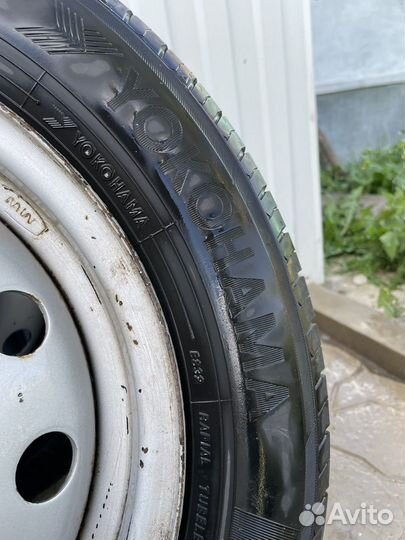 Yokohama Bluearth ES32 175/65 R14