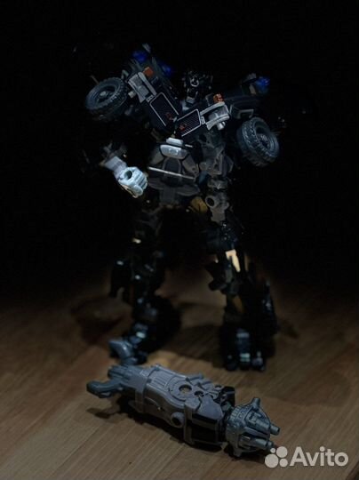 Робот трансформер айренхайд