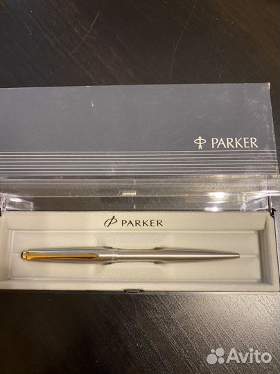 Шариковая ручка parker