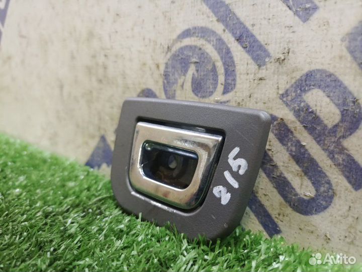 Крепление полки багажника Bmw 750I седан 4.8