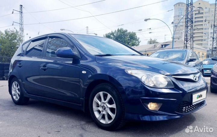 Hyundai i30, 2011