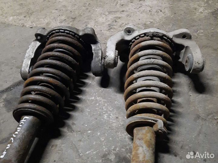 Передняя стойка амортизатора chrysler cirrus