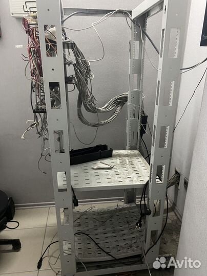 Стойка для сервера