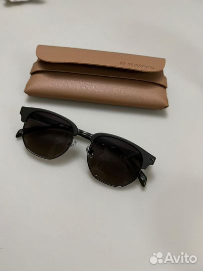 Очки солнцезащитные