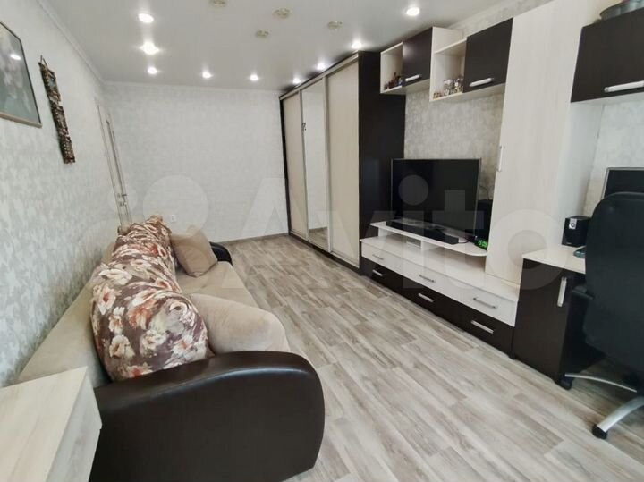 2-к. квартира, 54,1 м², 2/5 эт.