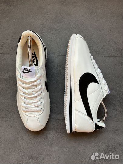 Кроссовки nike air cortez white black кожа 45