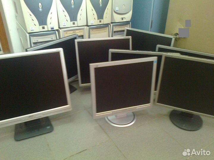 LCD монитор 17