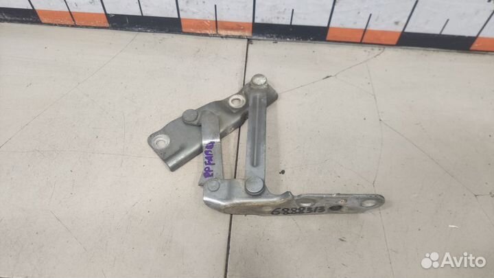 Петля капота правая Skoda Fabia 1 6Y