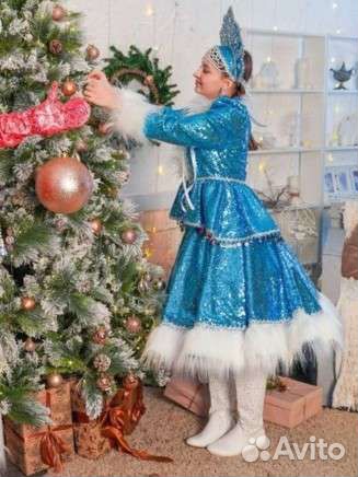 Костюм Снегурочки пайетки