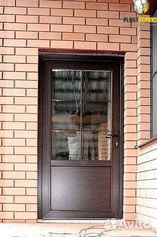 Входные пластиковые двери