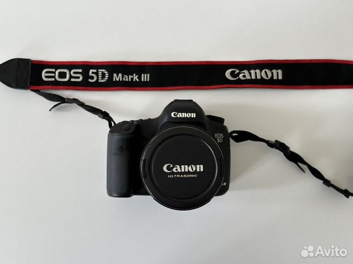 Зеркальный фотоаппарат canon 5D mark iii