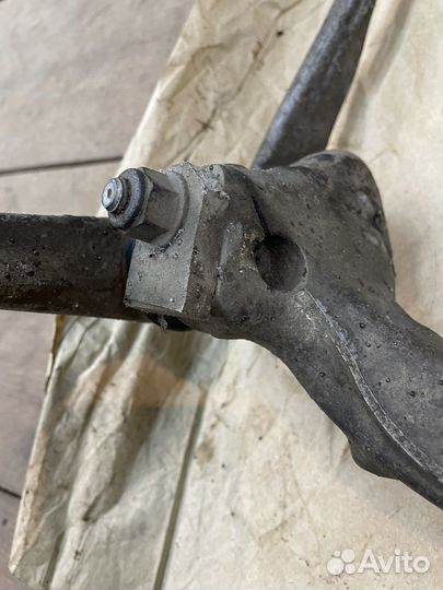 Кулак поворотный правый audi q5