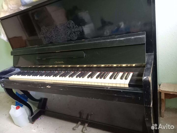 Пианино и плитка электрички новая