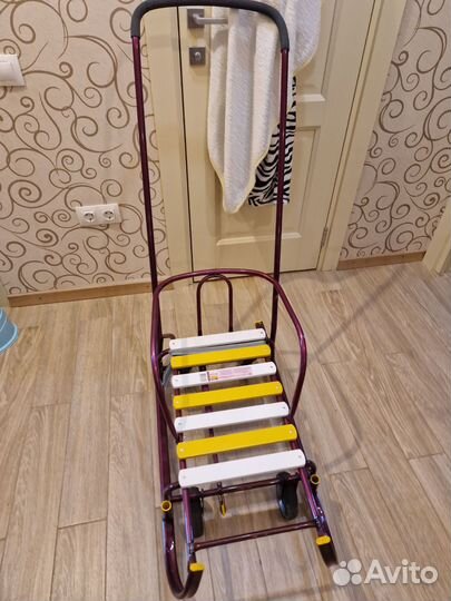 Детские санки на колесах