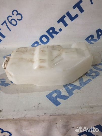 Бачок омывателя LADA vesta 1.6 седан