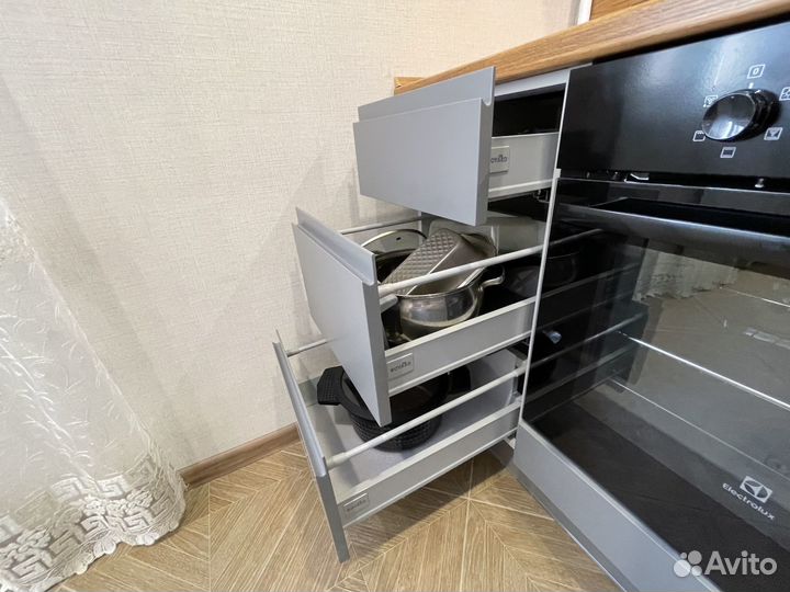 Кухонный гарнитур (цена завсю кухню) ксп:27674