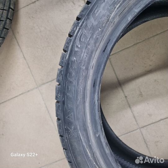 Triangle Snowlink TWT02 275/40 R20 и 315/35 R20