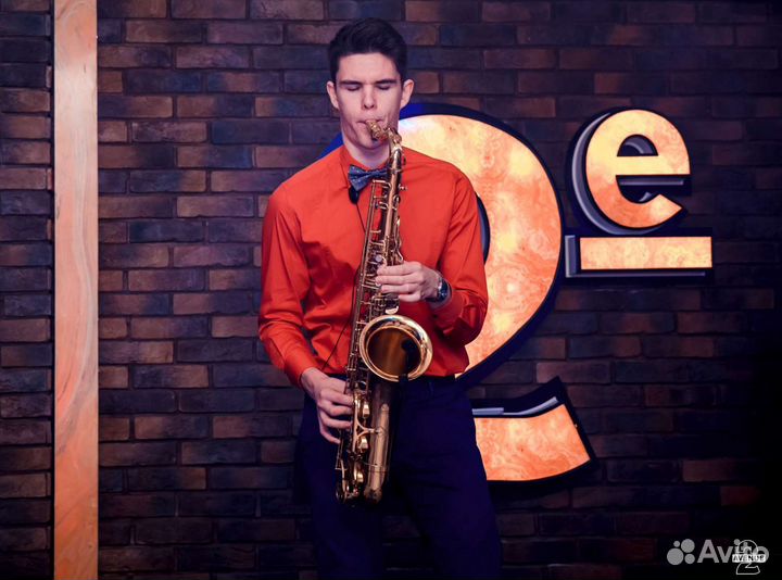 Саксофонист