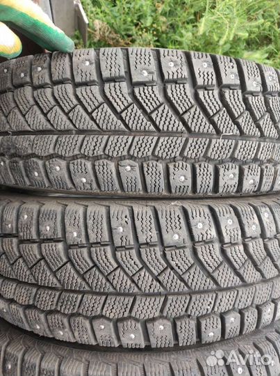 Viatti Brina Nordico V-522 185/70 R14 88T