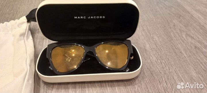 Солнцезащитные очки