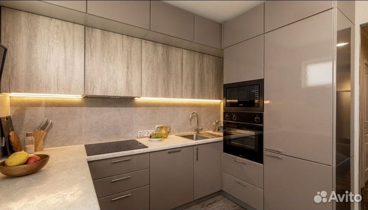 Кухня на заказ без ручек до потолка