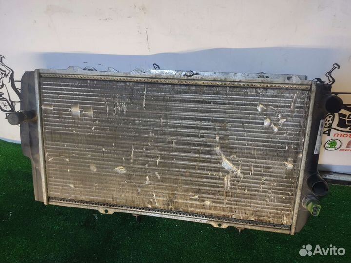 Радиатор Audi 8mk376715001