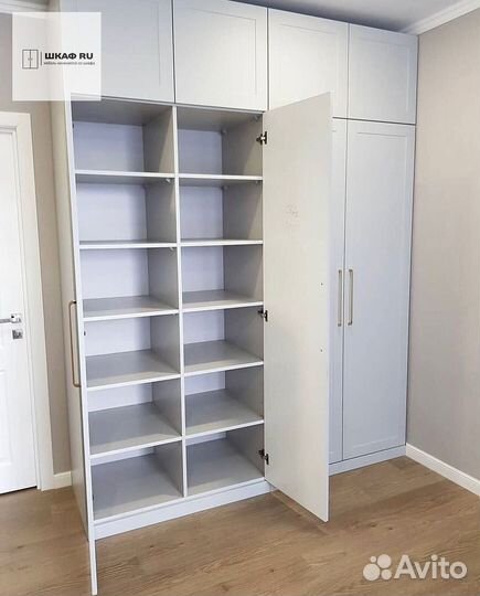 Современный шкаф купе