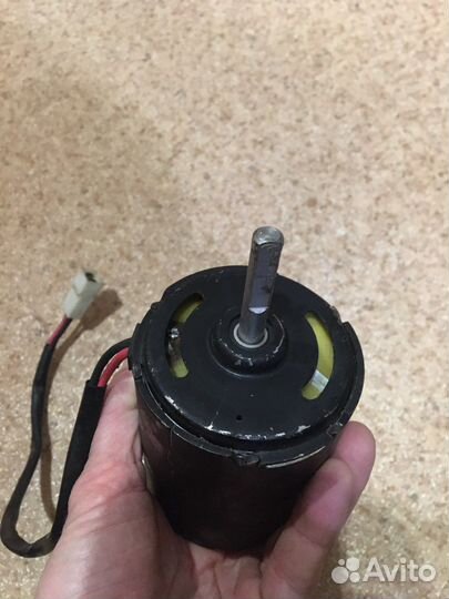Моторчик печки отопителя на Москвич-2141