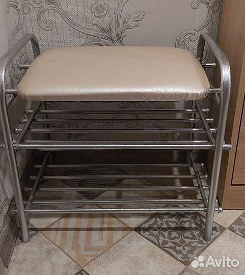 Банкетка в прихожую