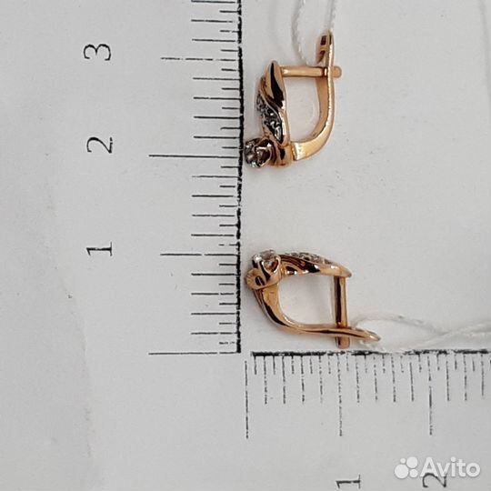 Золотые серьги с фианитом