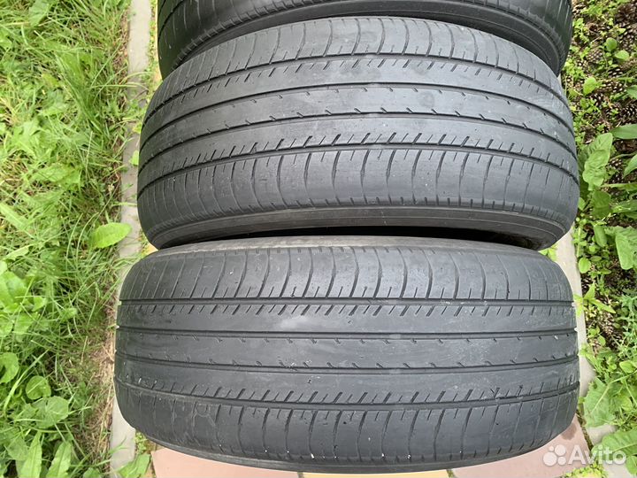 Yokohama dB Decibel E70B 215/55 R17 93V