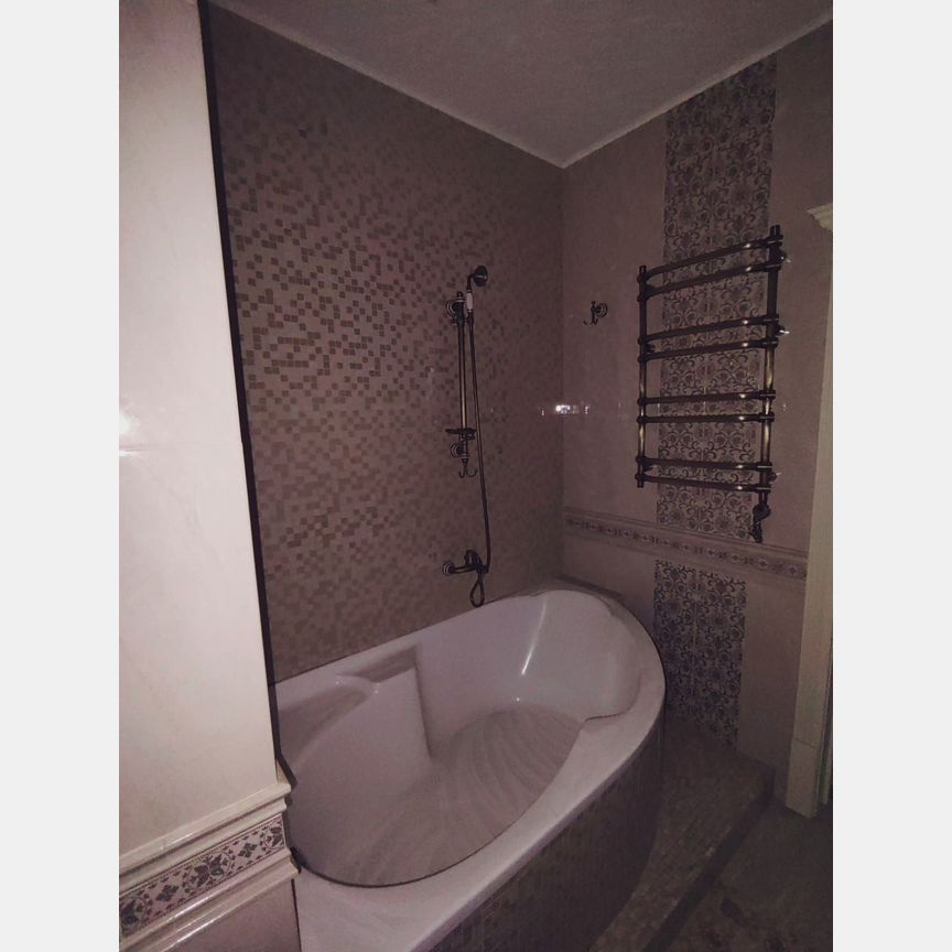 3-к. квартира, 144 м², 35/58 эт.