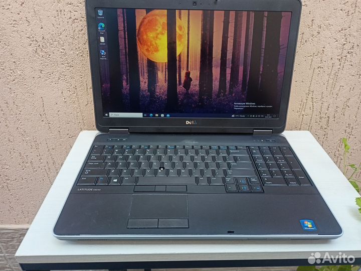 Dell Intel Core i5/SSD/15.6