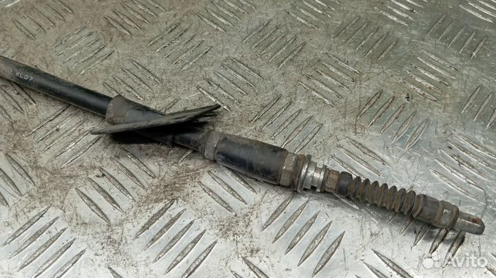 Тросик стояночного тормоза Kia Sportage Правый