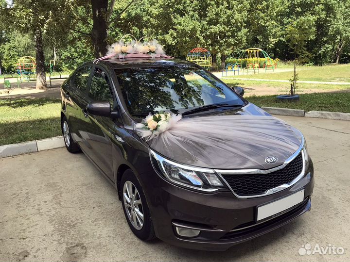 Свадебные украшения на машину