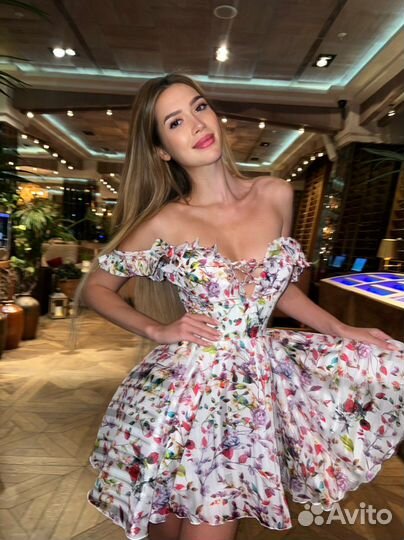 Конструктор одежды, швея, лекала