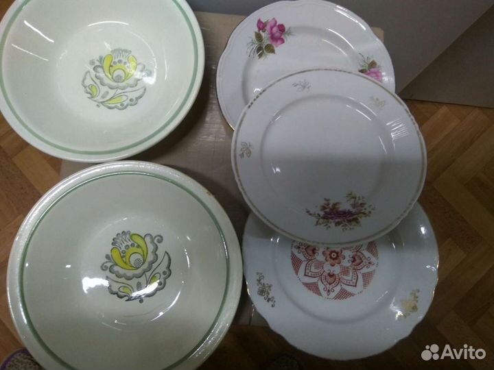 Тарелки, селедочницы, масленка СССР