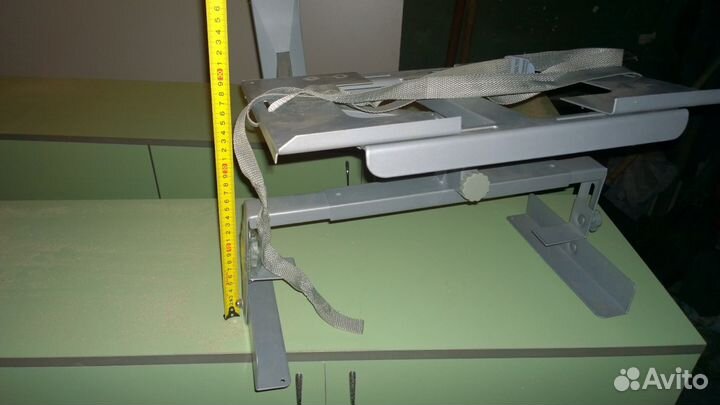 Полка под телевизор