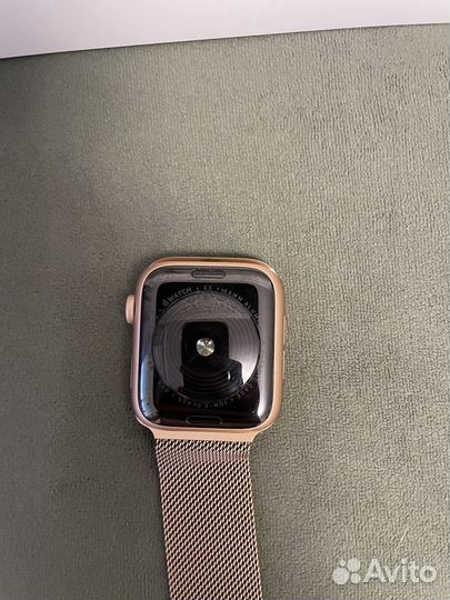 Часы apple watch se 44 mm