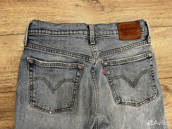 Женские джинсы levis 501