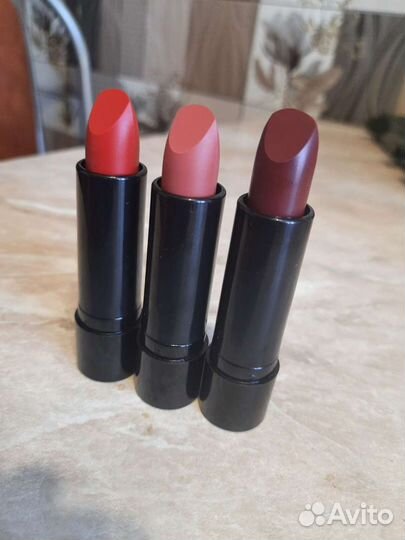 Губная помада