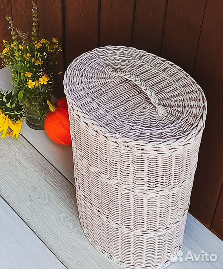 Корзина плетеная с крышкой