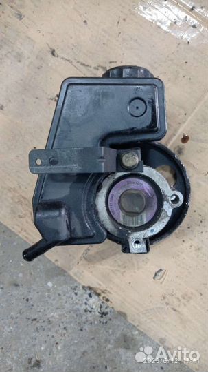 Насос гур Peugeot 206 1 2001г. 9631411580