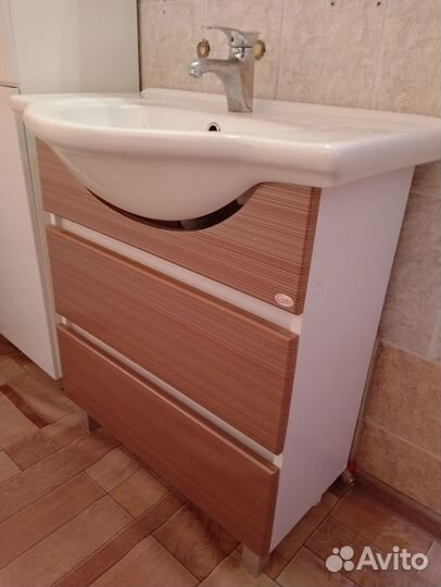 Мебель для ванной бу